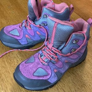 L.L. Bean kids, hiking boot, size 6